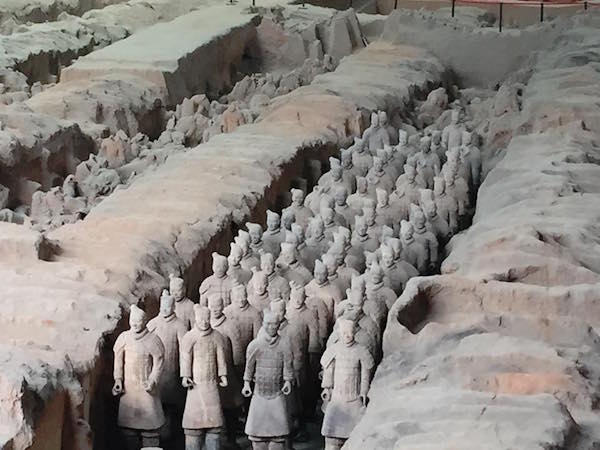 terra cotta warriors and horses