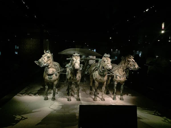 terra cotta warriors and horses